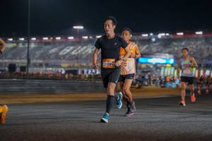 BIB: 21594
                            <button type="button" onclick="openModal(22865473)" class="btn btn-primary btn-sm float-right btn-popup" data-toggle="modal" data-target=".modal-high-quality">
                        <i class="fas fa-shopping-cart"></i> Add to Cart
                    </button>
                                            <button type="button" onclick="isThisMe(22865473, true)" class="btn btn-success btn-sm float-right btn-popup btn-isme hidden" data-toggle="tooltip" data-placement="bottom" title="นี่คือรูปของคุณใช่ไหม คลิกที่นี่เพื่อเอาเข้าอัลบั้ม">
                        <i class="fas fa-plus"></i> Add to album
                    </button>
                    <button type="button" onclick="isThisMe(22865473, false)" class="btn btn-warning btn-sm float-right btn-popup btn-isnotme hidden">
                        <i class="fas fa-ban"></i> Remove from album
                    </button>